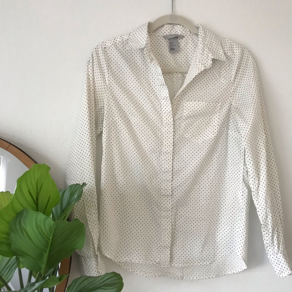 Dotted Button Up